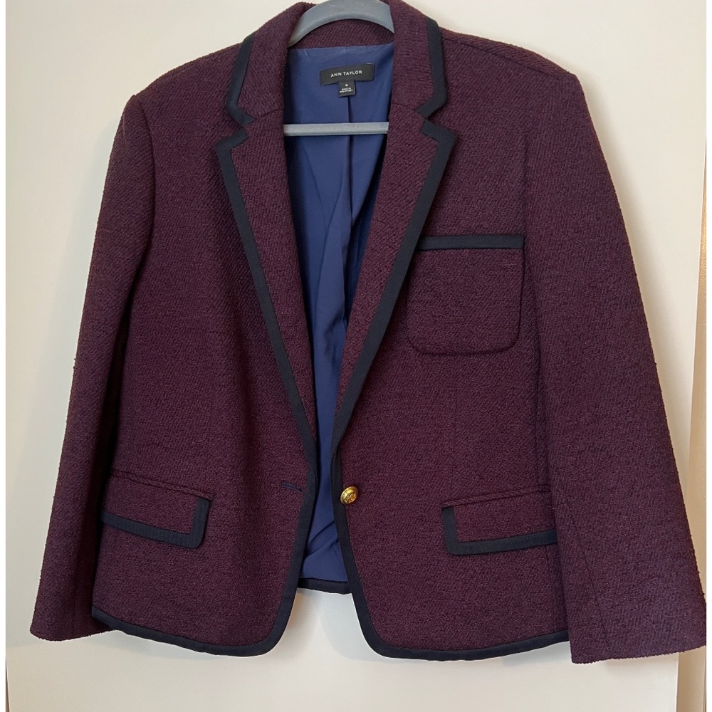 Ann Taylor Navy and Burgundy Blazer Size 18